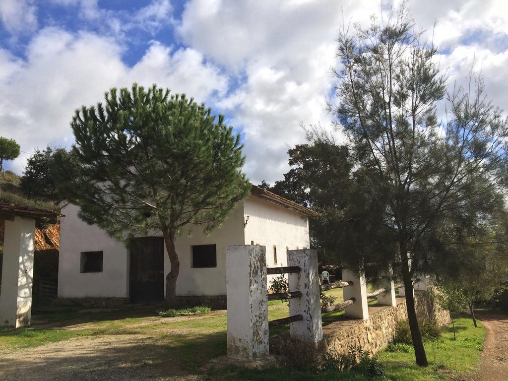 Cortijo El Berrocal Guest House Cazalla de la Sierra Exterior foto